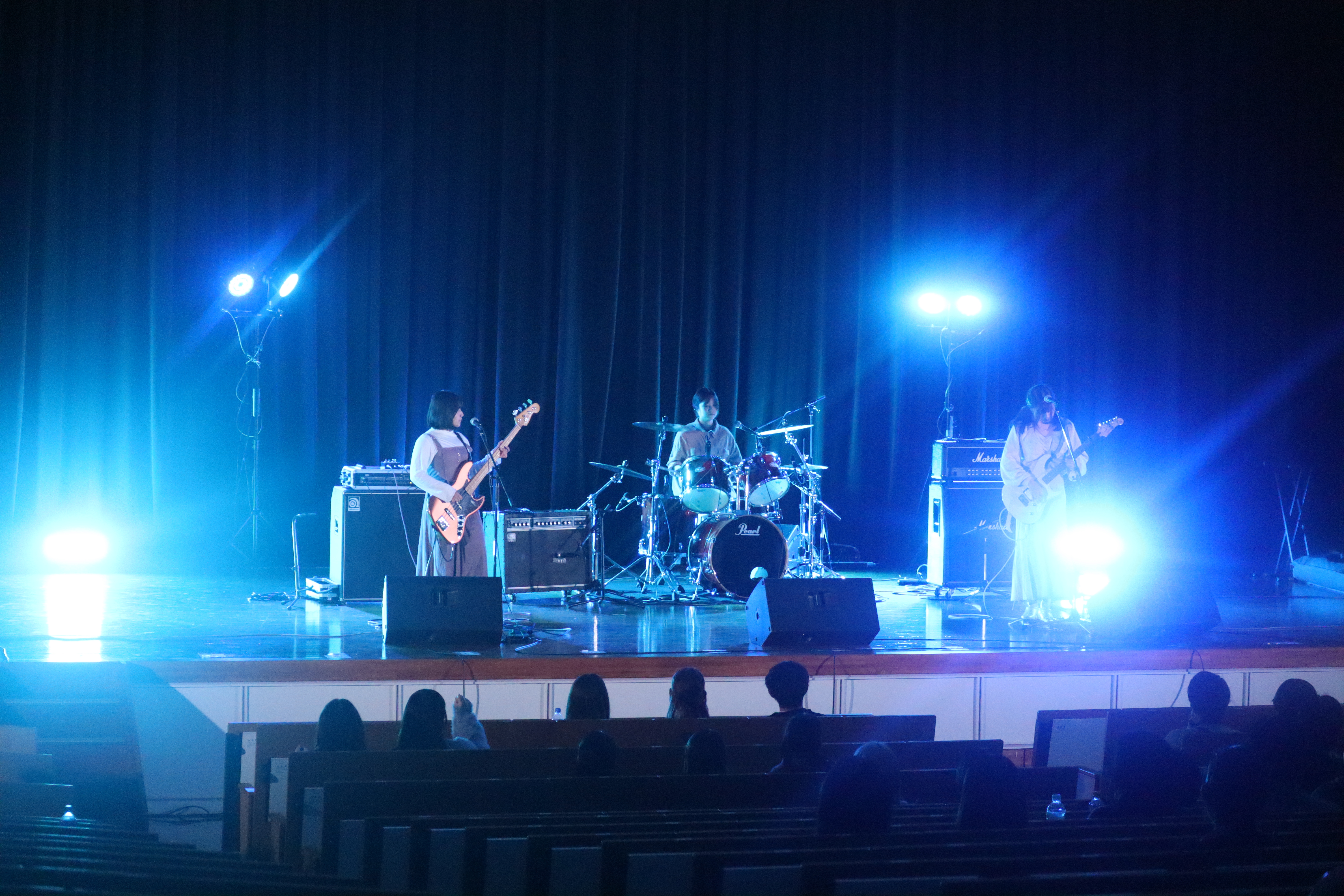 学生のパフォーマンスの様子