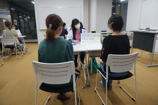 センパイ本音トークの様子