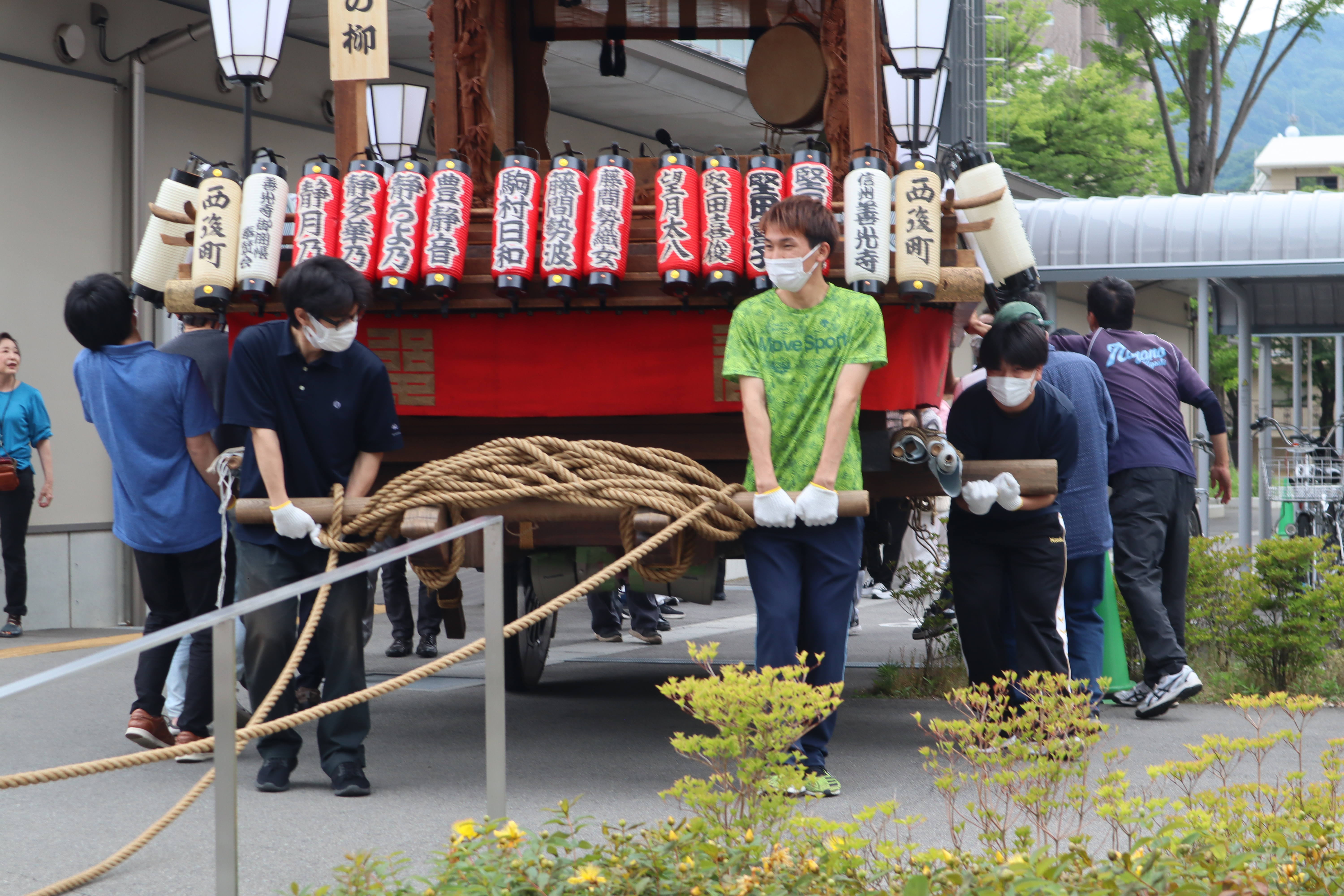 6月11日　屋台移動支援の様子