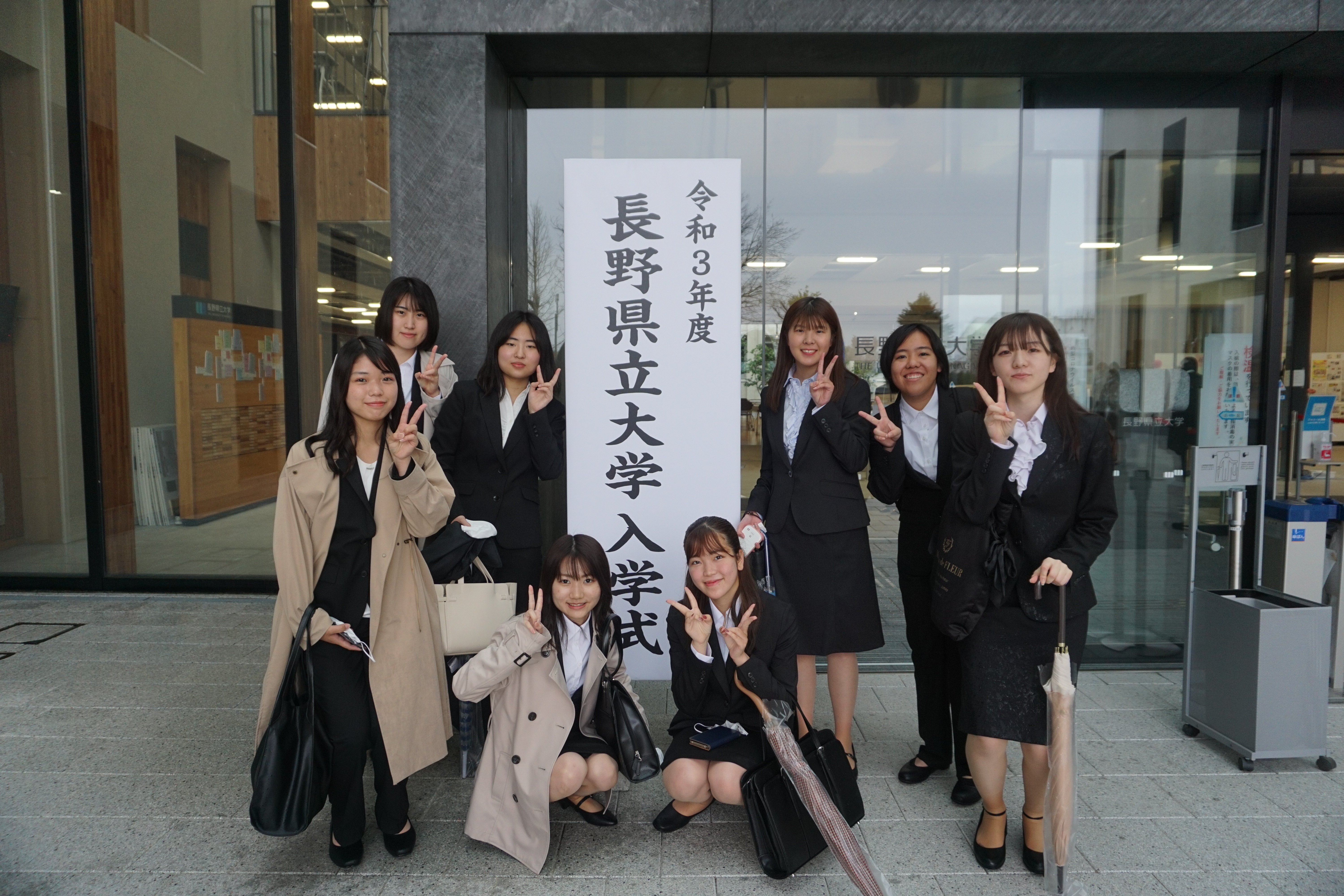 新入生の様子（撮影時のみマスクを外しました）